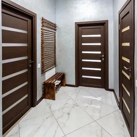 Apartment With 2 Bedroom Near Opera House Gorodotska 27 Str With Parking 利沃夫 外观 照片