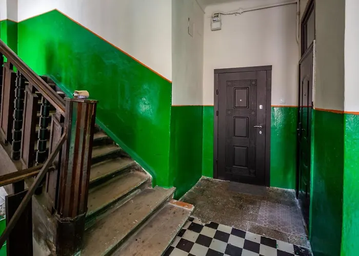 Apartment With 2 Bedroom Near Opera House Gorodotska 27 Str With Parking