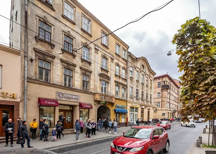 Apartment With 2 Bedroom Near Opera House Gorodotska 27 Str With Parking