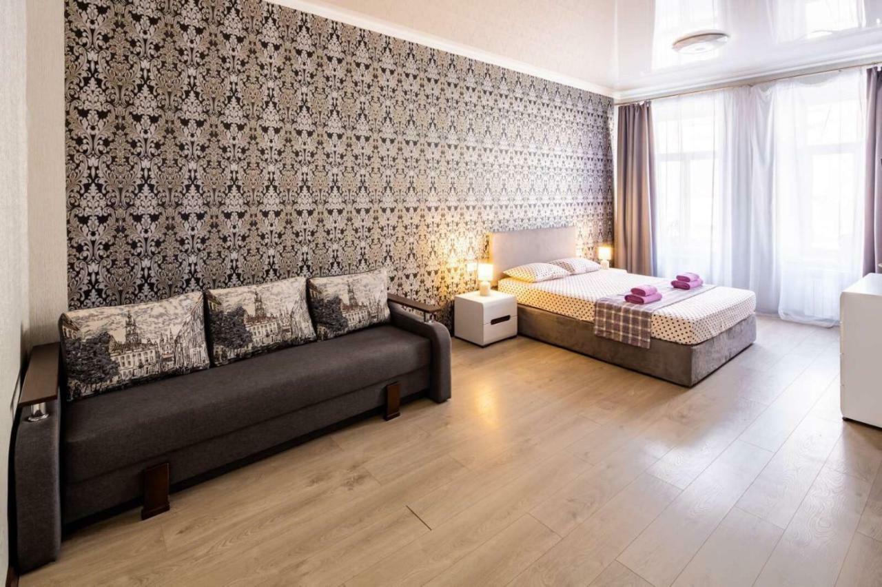 Apartment With 2 Bedroom Near Opera House Gorodotska 27 Str With Parking Lviv